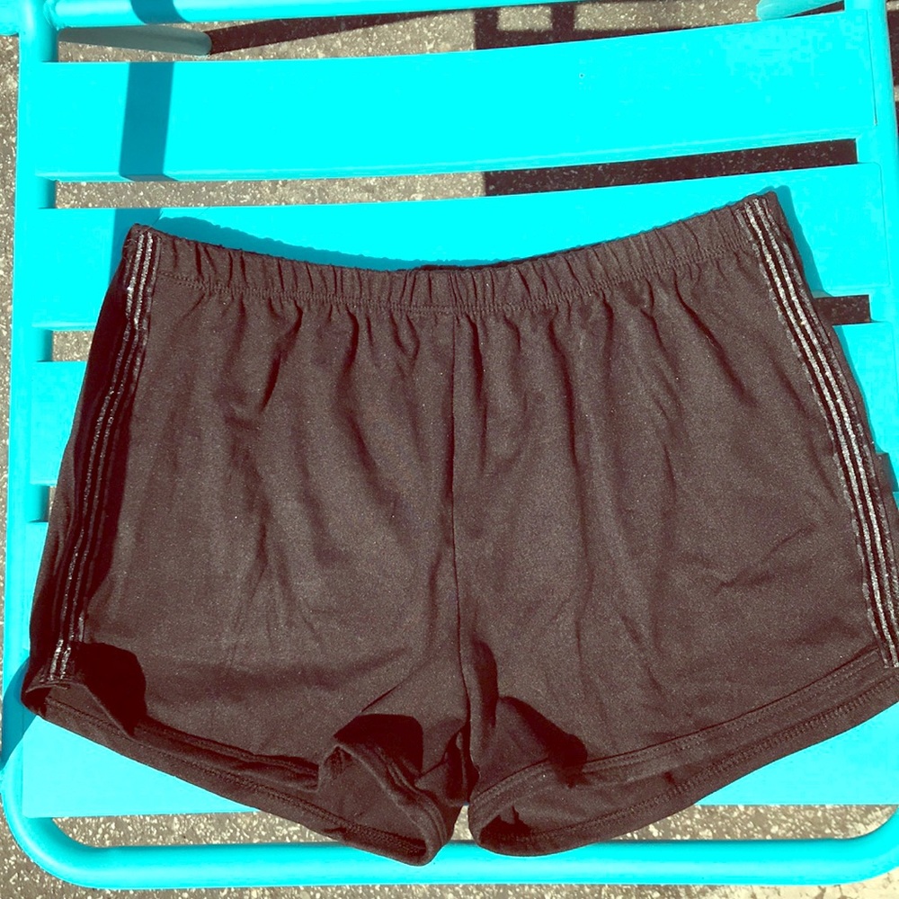 M Lovely Bubbly shorts with glitter stripe sides